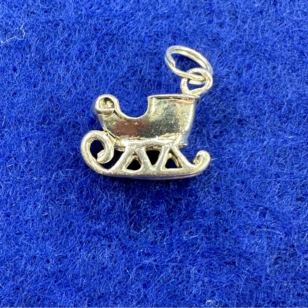 Sterling Silver 3D Sleigh charm